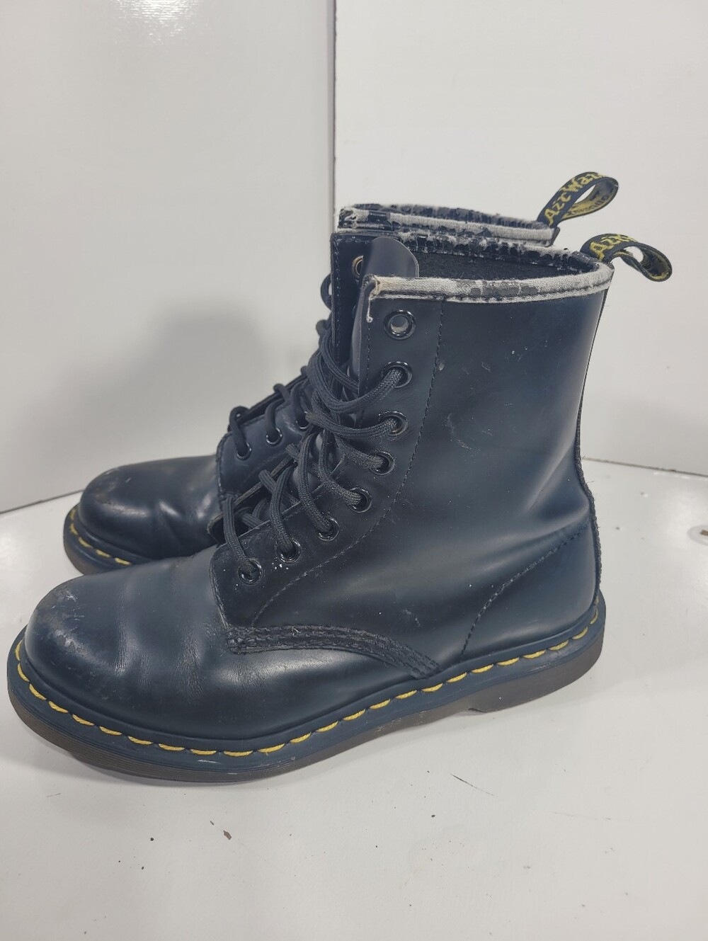 Dr. Martens 1460 Black Leather 8-Eye Combat Boots Size 7 Faded Tag Measurements